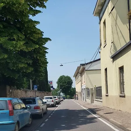 - Corte Godi * Lonato del Garda